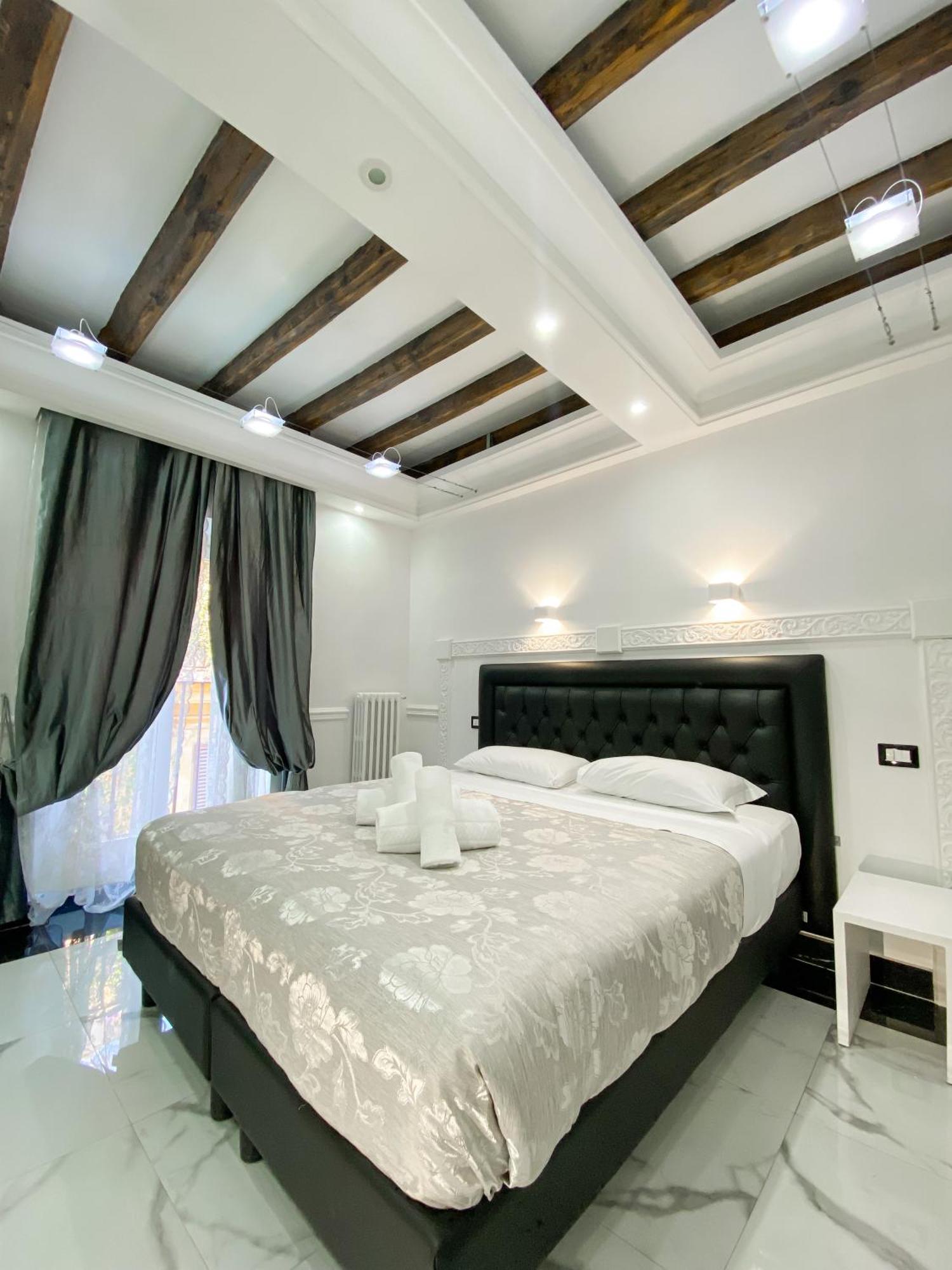 Relais Parlamento Hotel Rome Exterior photo